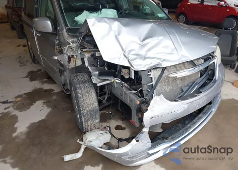 2014 Chrysler Town & Country Touring from USA, damaged, VIN 2C4RC1BGXER232147